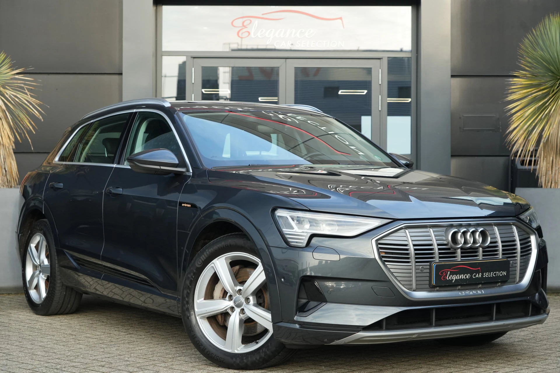 Hoofdafbeelding Audi e-tron