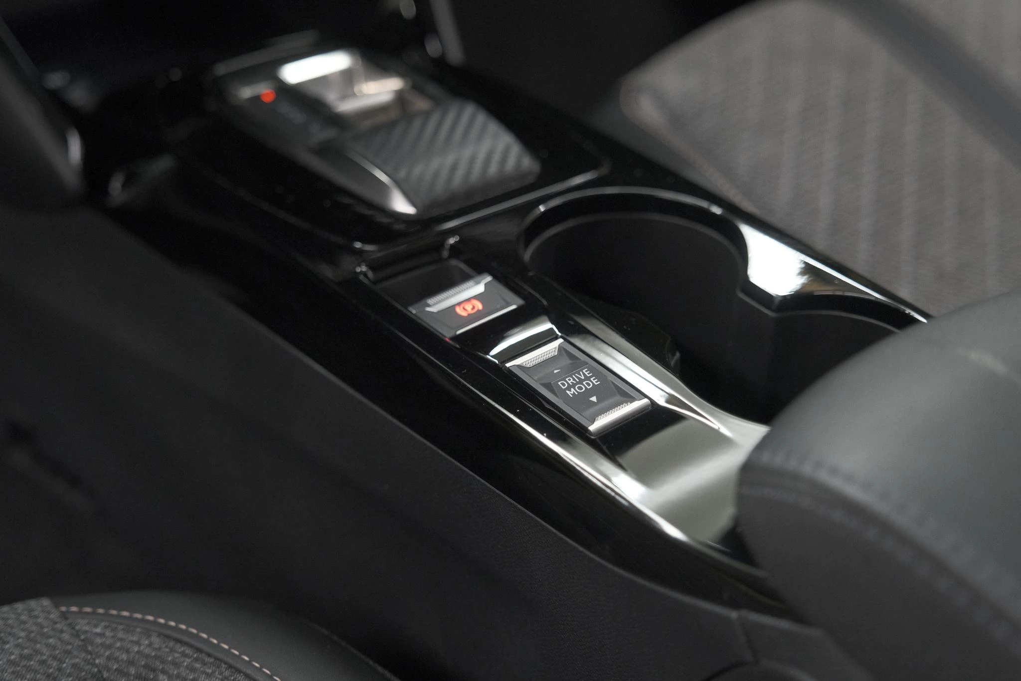 Hoofdafbeelding Peugeot e-208