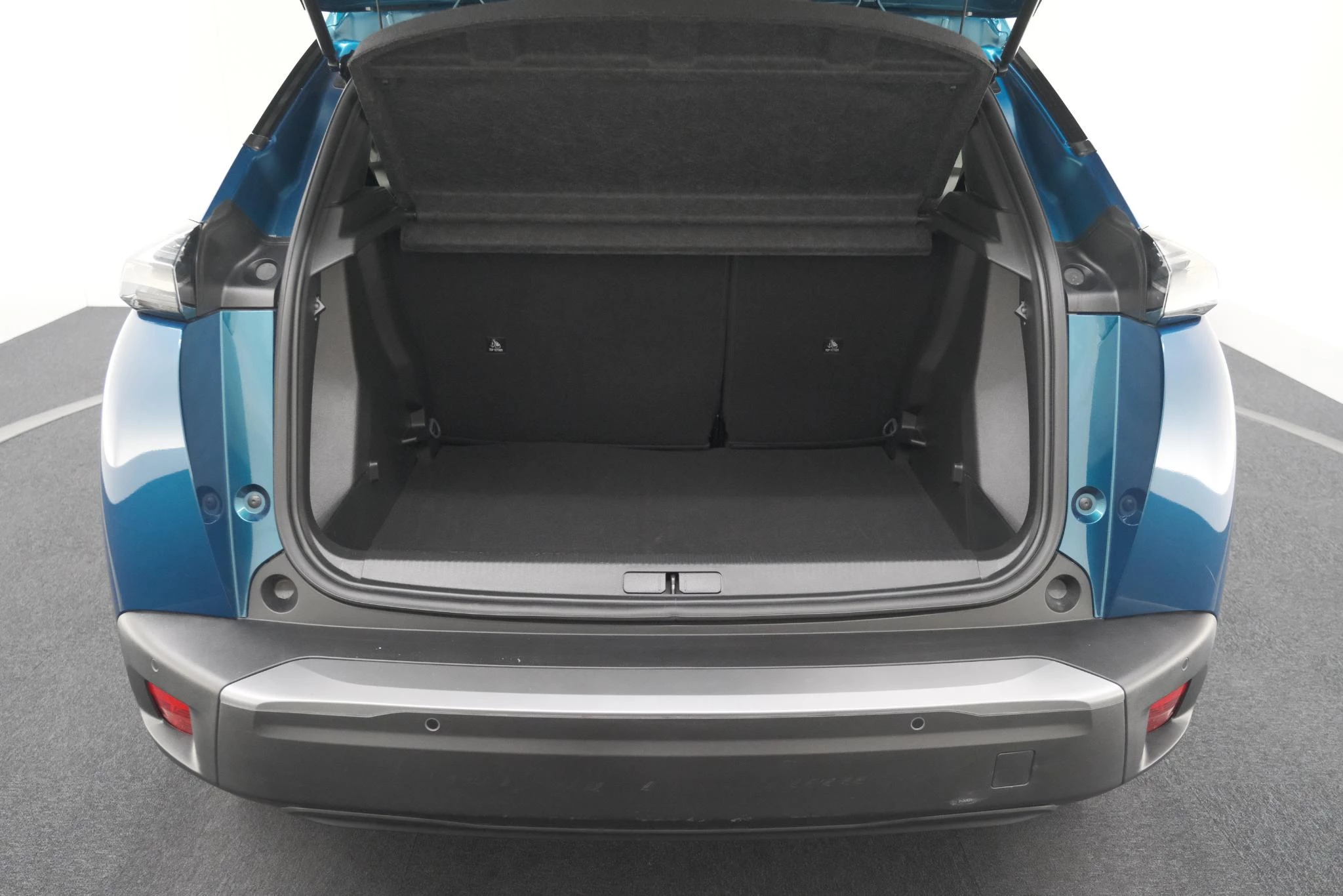 Hoofdafbeelding Peugeot e-2008