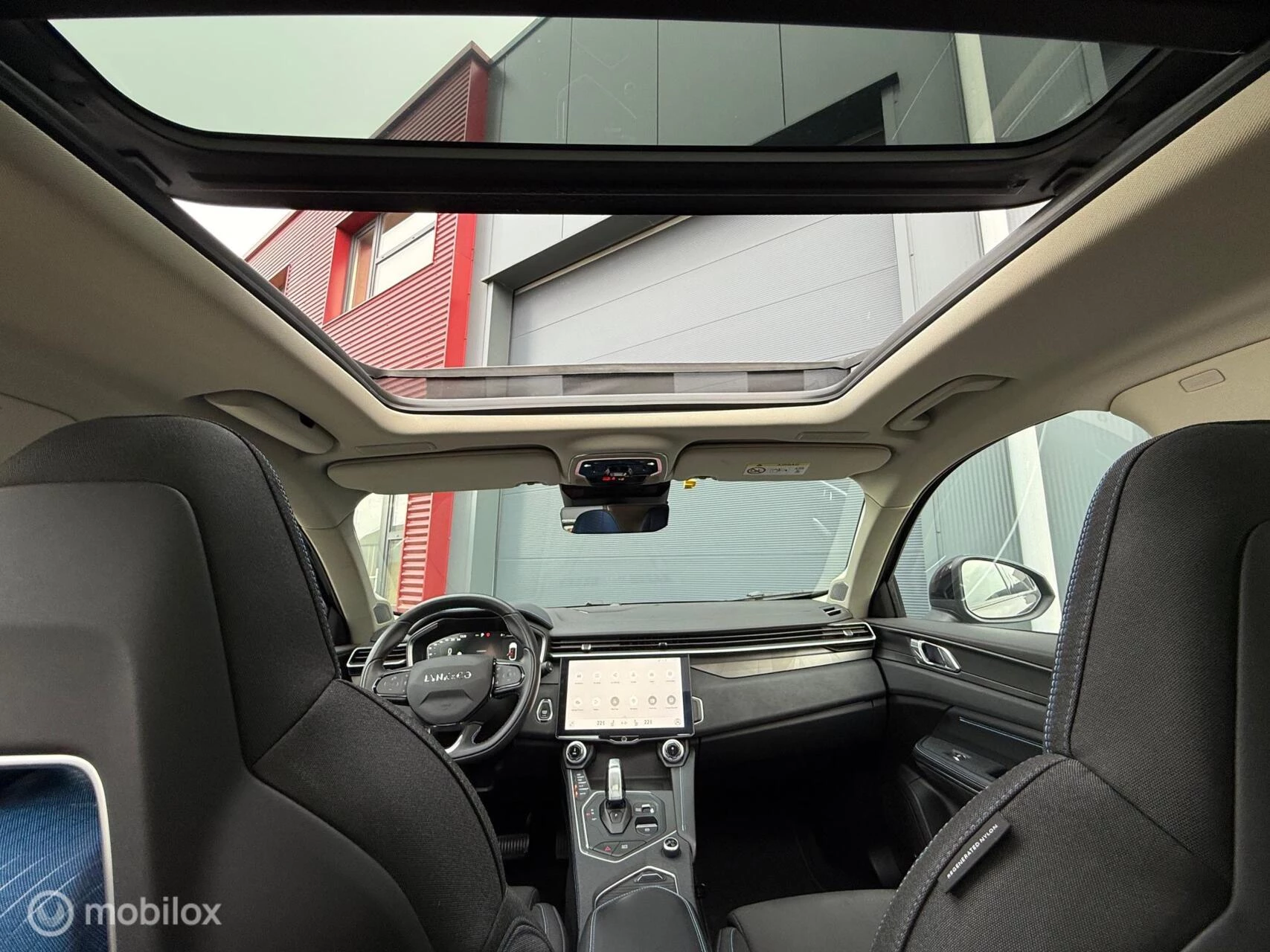 Hoofdafbeelding Lynk & Co 01