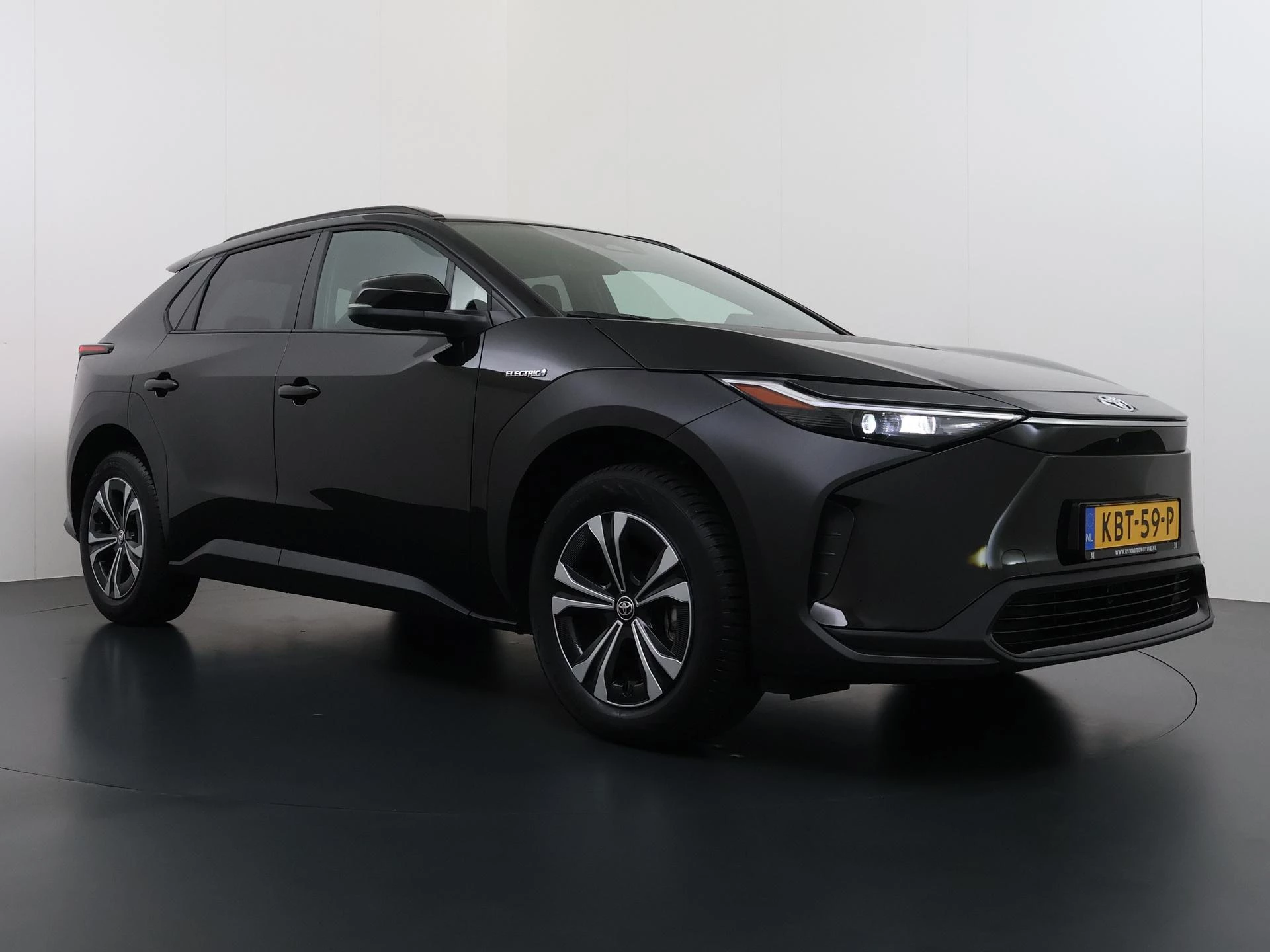 Hoofdafbeelding Toyota bZ4X