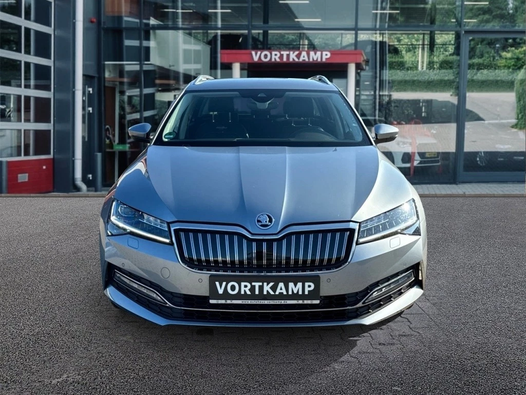 Hoofdafbeelding Škoda Superb