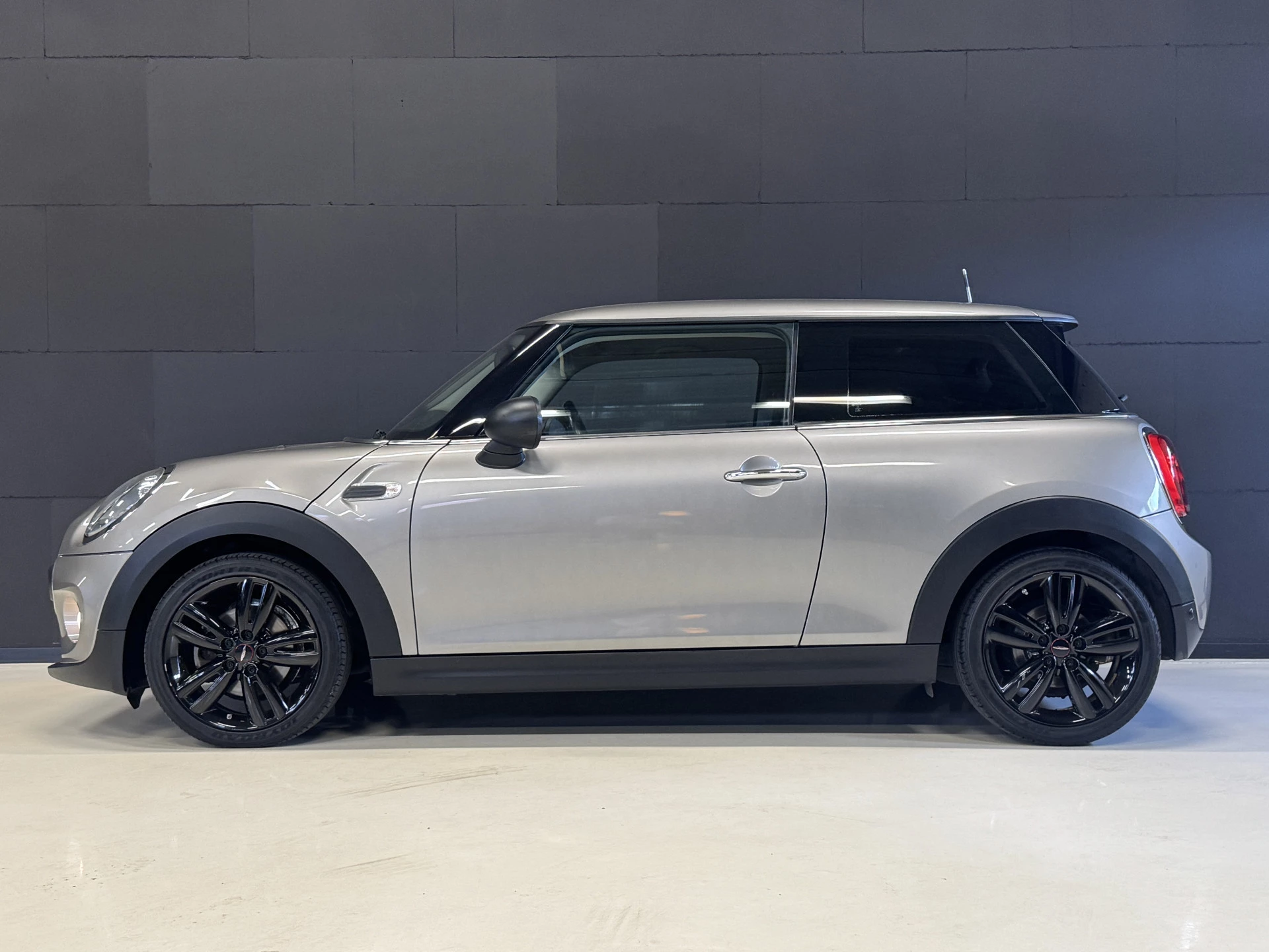 Hoofdafbeelding MINI One