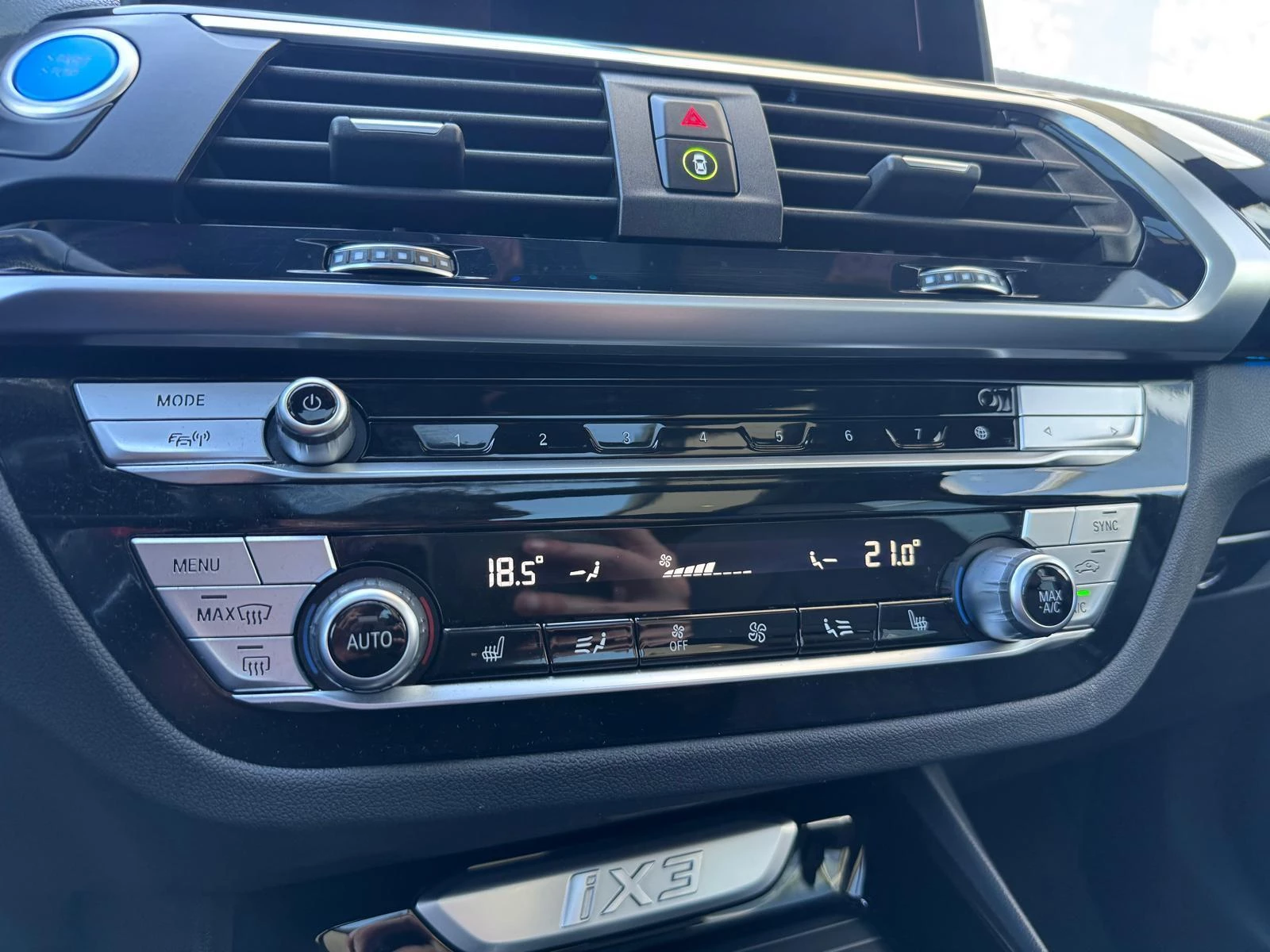 Hoofdafbeelding BMW iX3