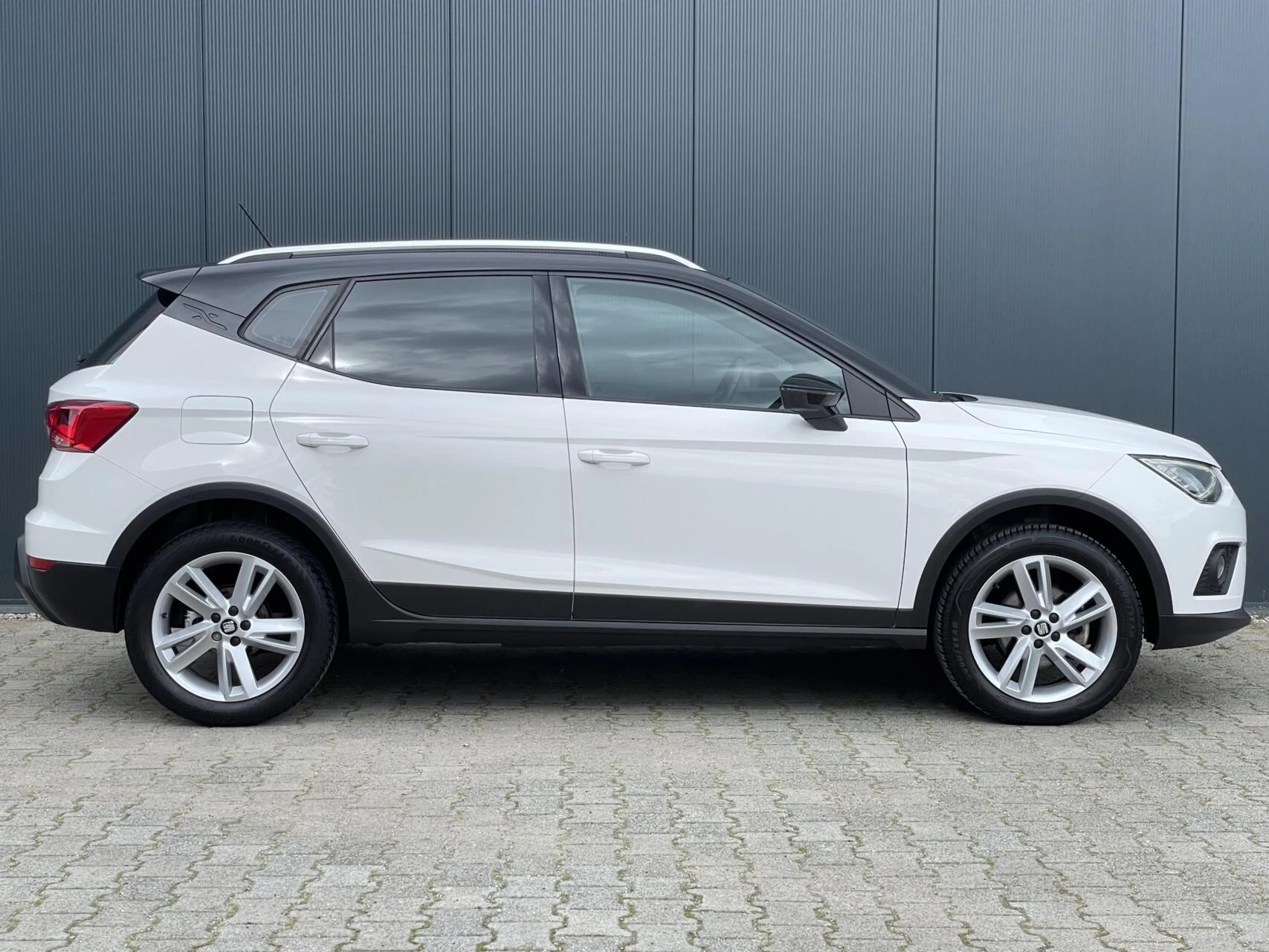Hoofdafbeelding SEAT Arona