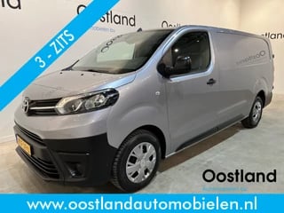 Toyota ProAce Worker 2.0 D-4D Navigator Long 123 PK / Euro 6 / Airco / Cruise Control / CarPlay / Navigatie / Trekhaak / PDC / 3-Zits / 48.500 KM !!