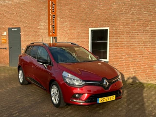 Renault Clio RENAULT CLIO ESTATE 0.9 TCE Limited OUDE JAARS AANBIEDING