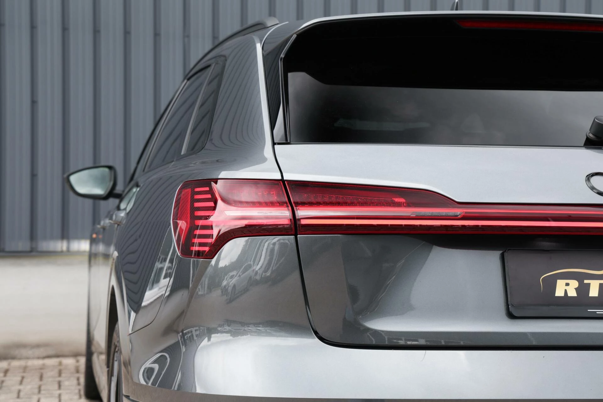 Hoofdafbeelding Audi e-tron