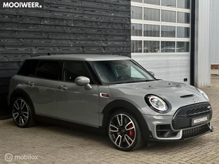 Hoofdafbeelding MINI Clubman Mini Clubman 2.0 JCW ALL4 Chili | Leder | DAB | 306 PK