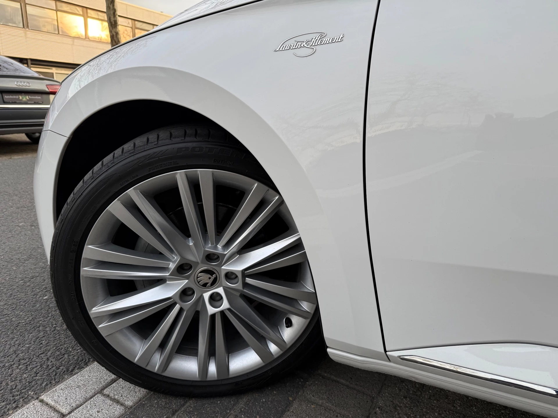 Hoofdafbeelding Škoda Superb