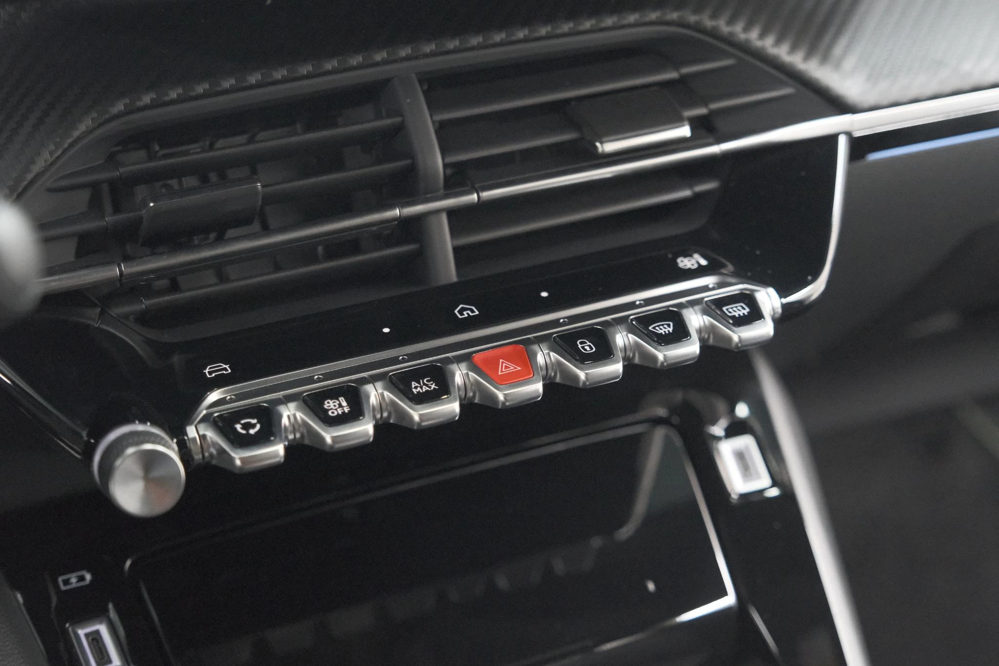 Hoofdafbeelding Peugeot e-2008