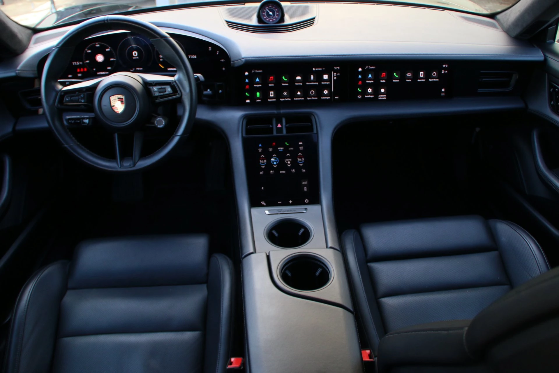 Hoofdafbeelding Porsche Taycan