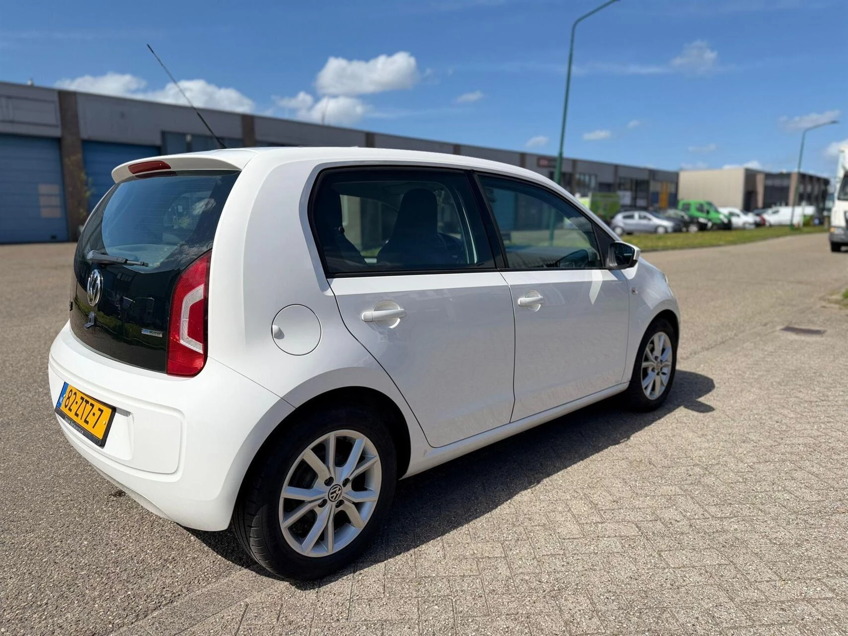 Hoofdafbeelding Volkswagen up!