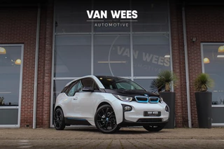 BMW i3 Basis iPerformance 22 kWh | Stoelverwarming | Cruise control | Climate control | iDrive | Navigatie | Bluetooth | PDC | Mistlampen | 19 inch | Origineel