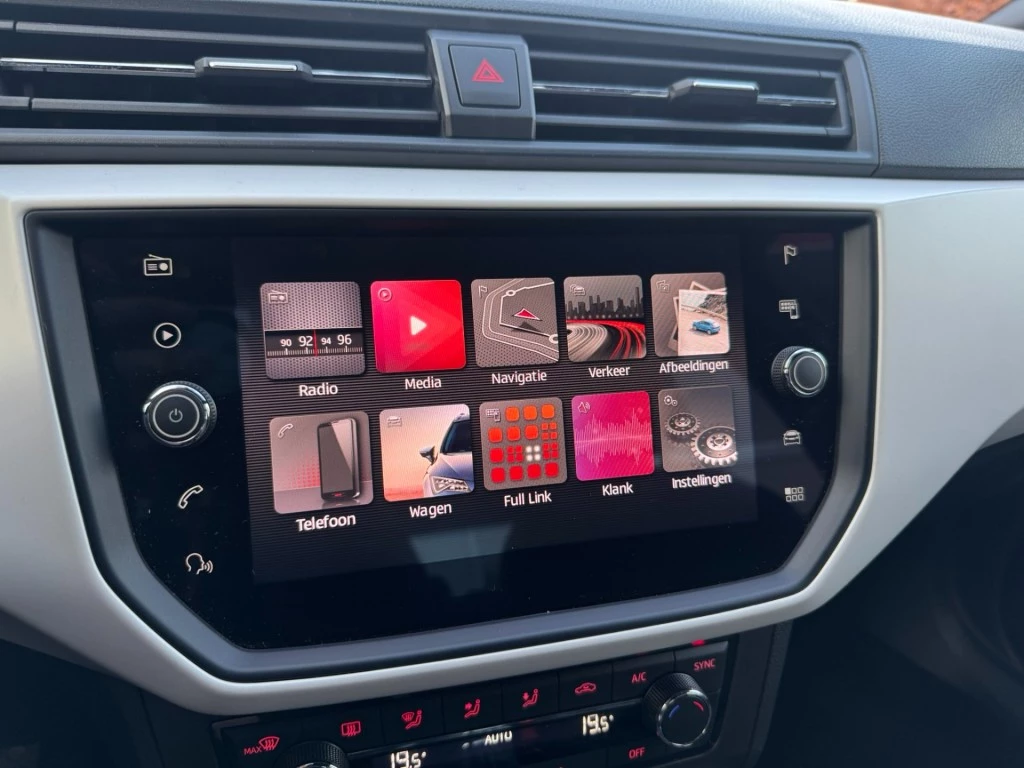 Hoofdafbeelding SEAT Arona