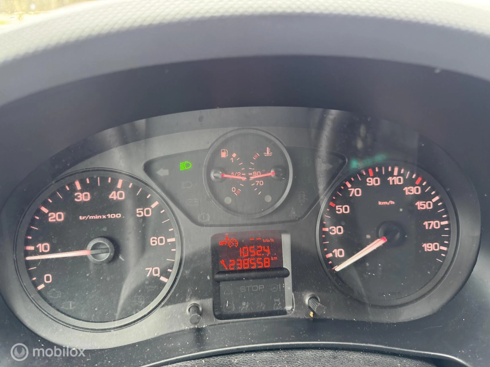 Hoofdafbeelding Peugeot Partner