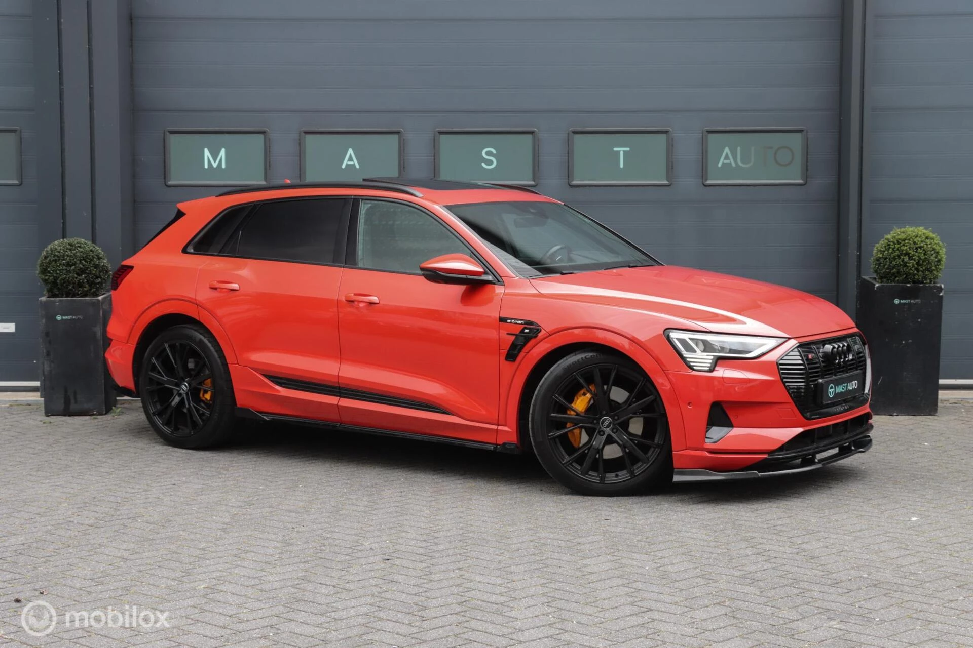 Hoofdafbeelding Audi e-tron
