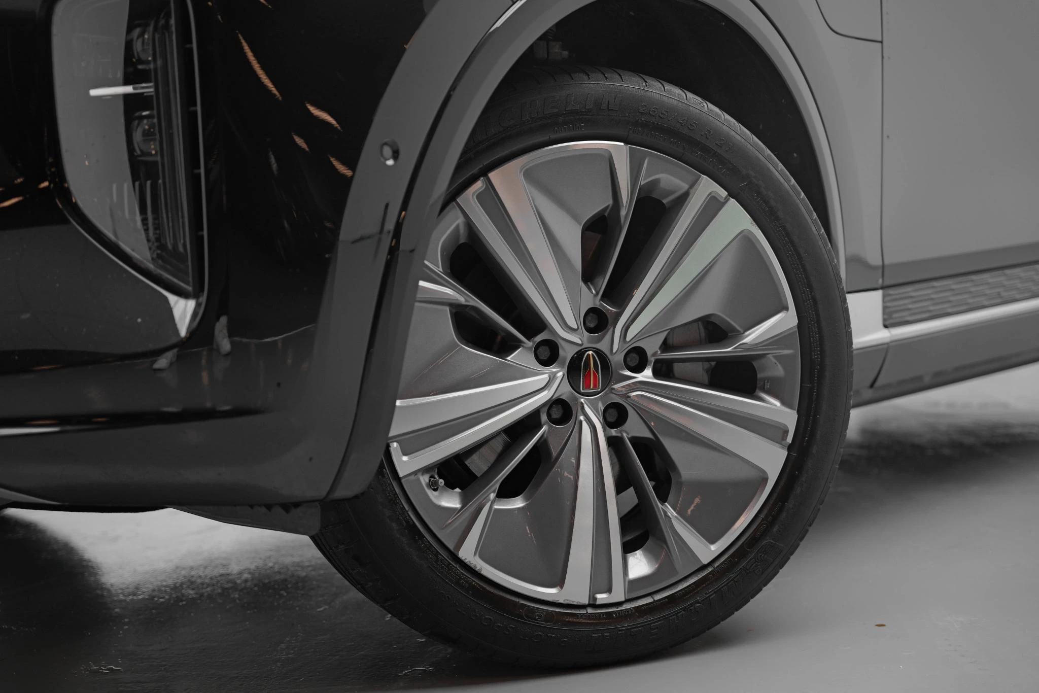 Hoofdafbeelding Hongqi E-HS9