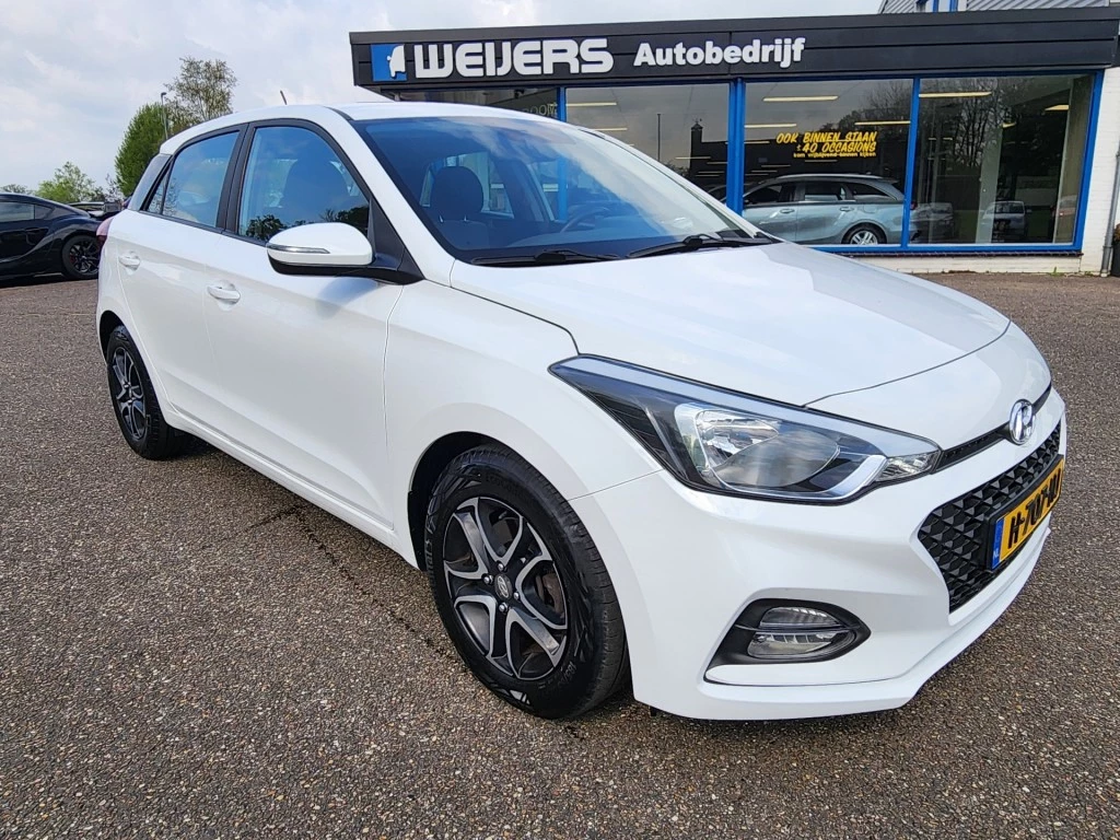 Hoofdafbeelding Hyundai i20