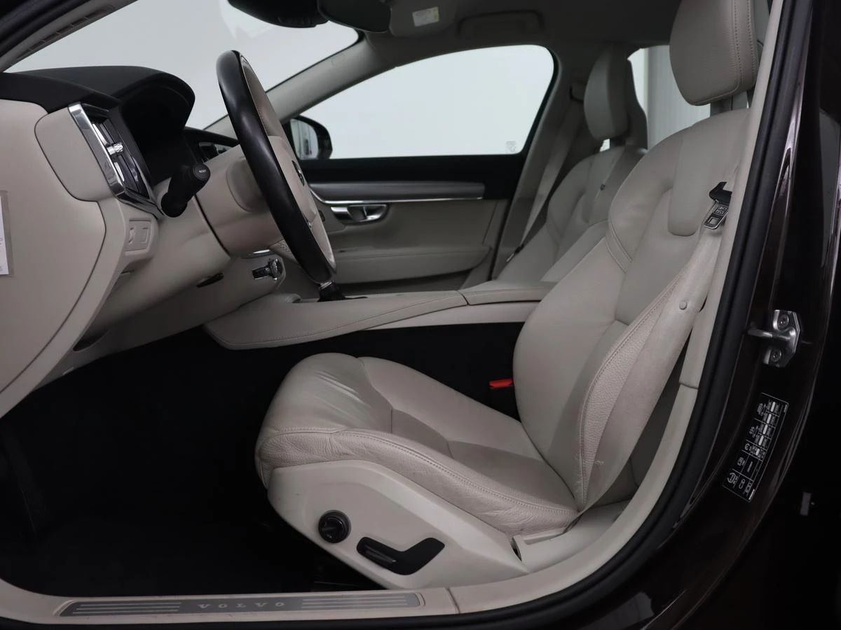 Hoofdafbeelding Volvo V90