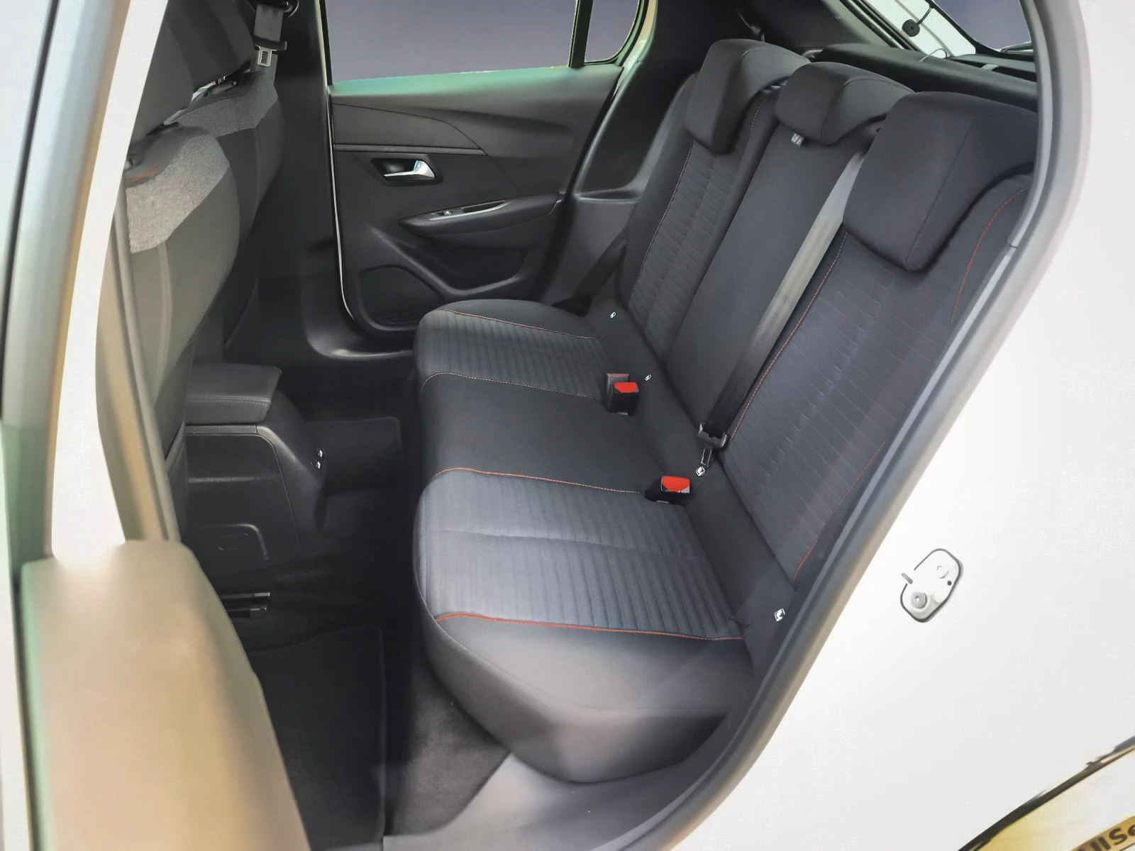 Hoofdafbeelding Peugeot e-208