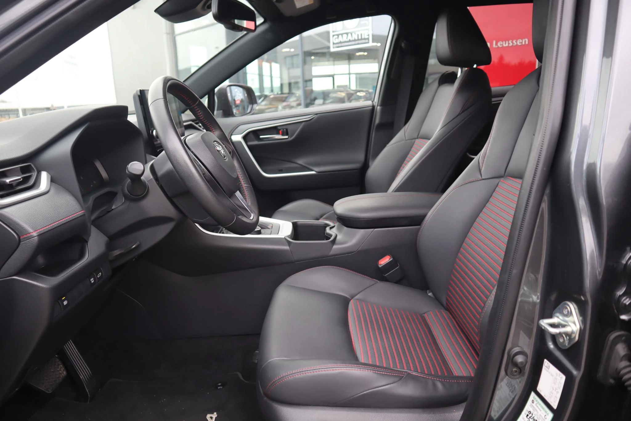 Hoofdafbeelding Toyota RAV4