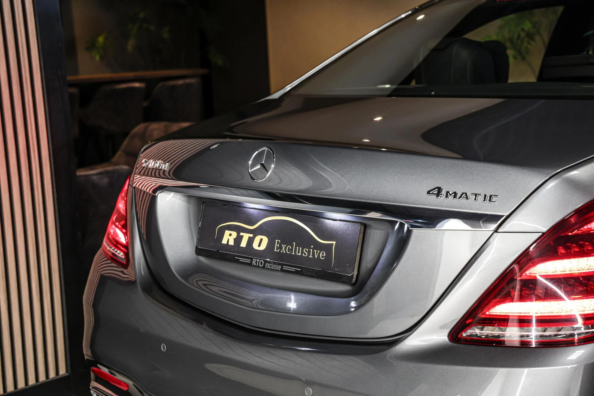 Hoofdafbeelding Mercedes-Benz S-Klasse