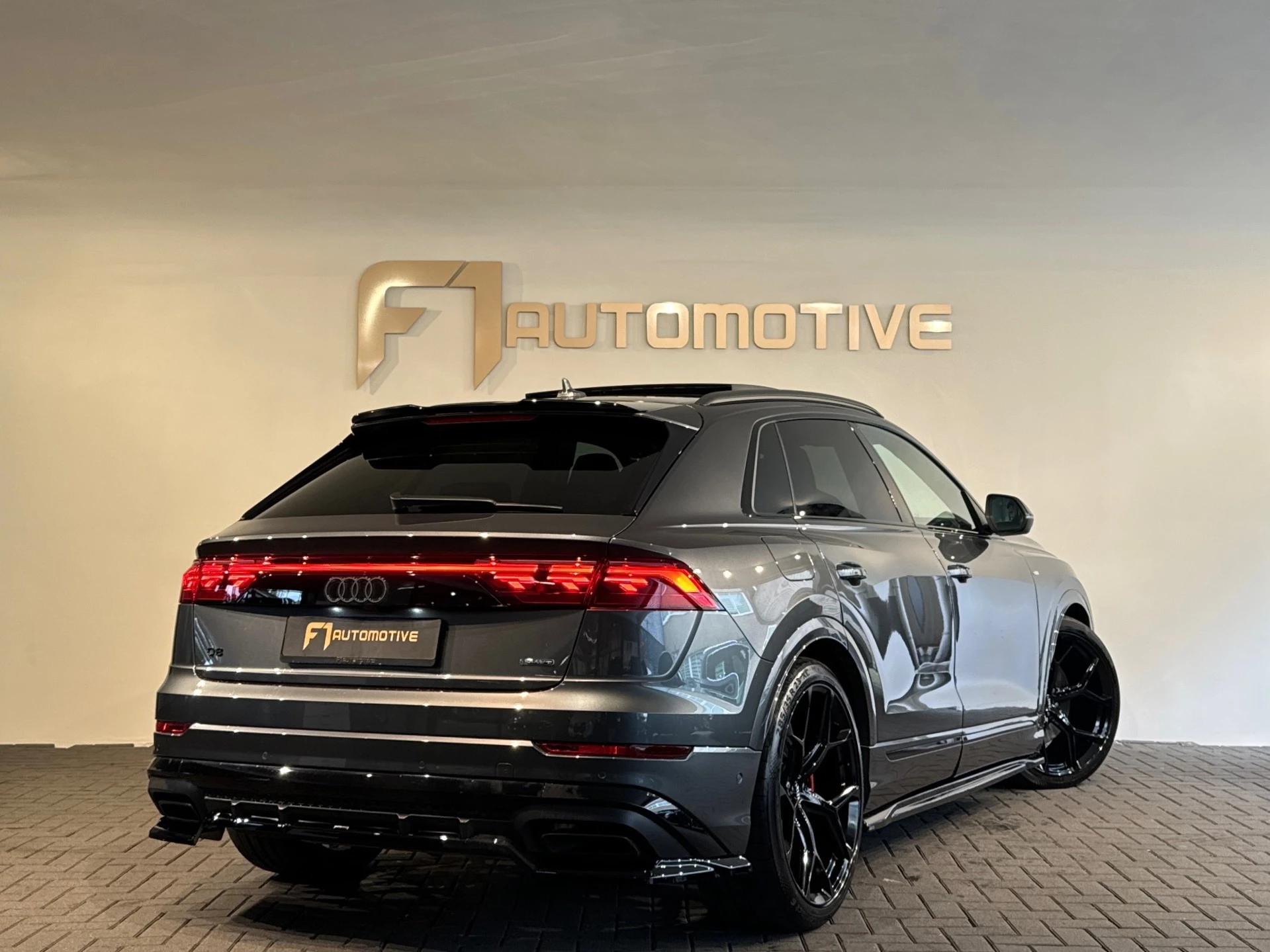 Hoofdafbeelding Audi Q8