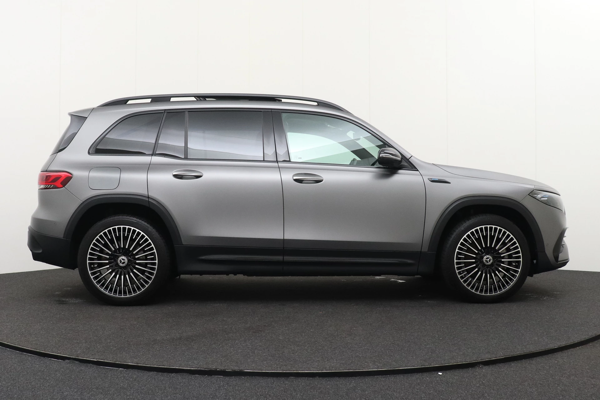 Hoofdafbeelding Mercedes-Benz EQB