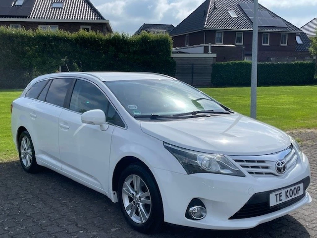 Hoofdafbeelding Toyota Avensis