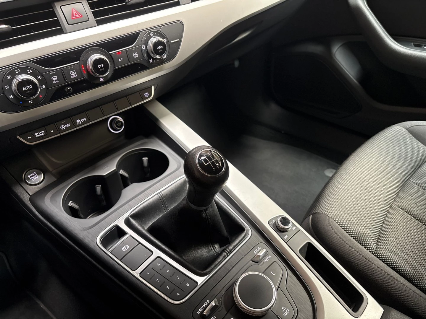 Hoofdafbeelding Audi A4