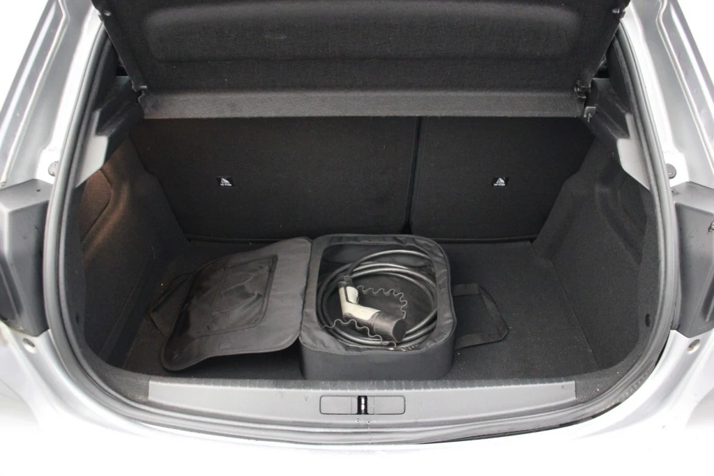 Hoofdafbeelding Peugeot e-208