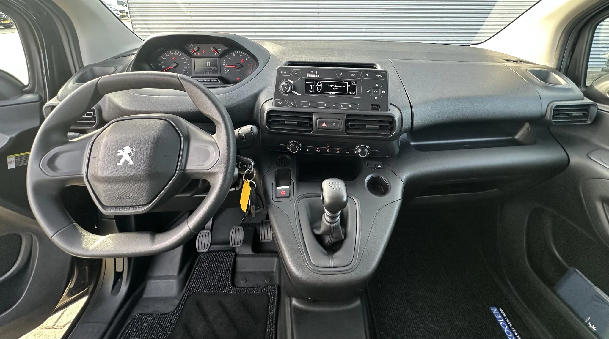 Hoofdafbeelding Peugeot Partner