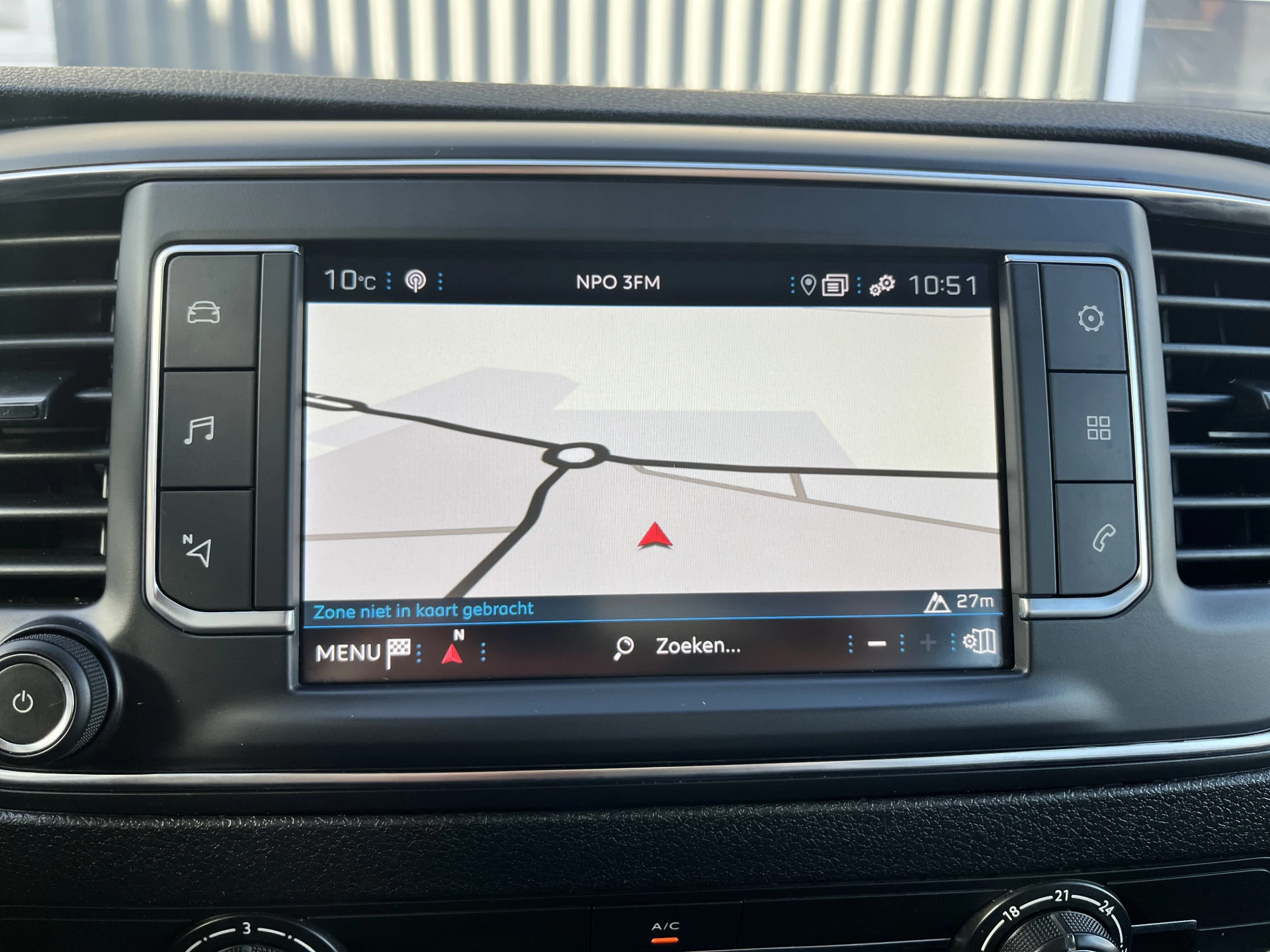 Hoofdafbeelding Peugeot Traveller