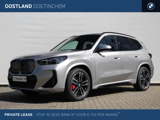 Hoofdafbeelding BMW iX1 BMW iX1 eDrive20 M Sport / Panoramadak / Trekhaak / Sportstoelen / Adaptieve LED / M Adaptief onderstel / Parking Assistant / Comfort Access