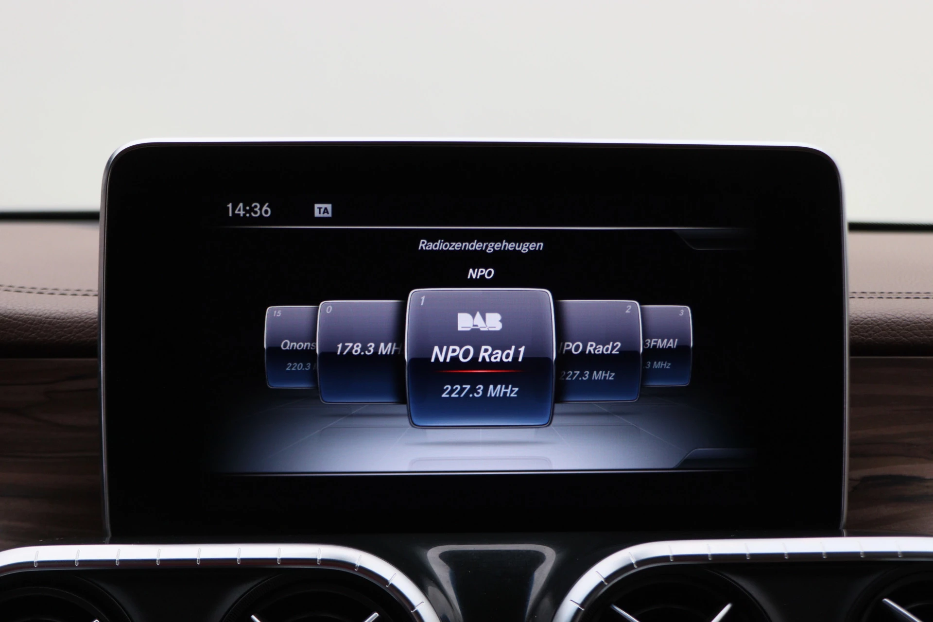 Hoofdafbeelding Mercedes-Benz X-Klasse