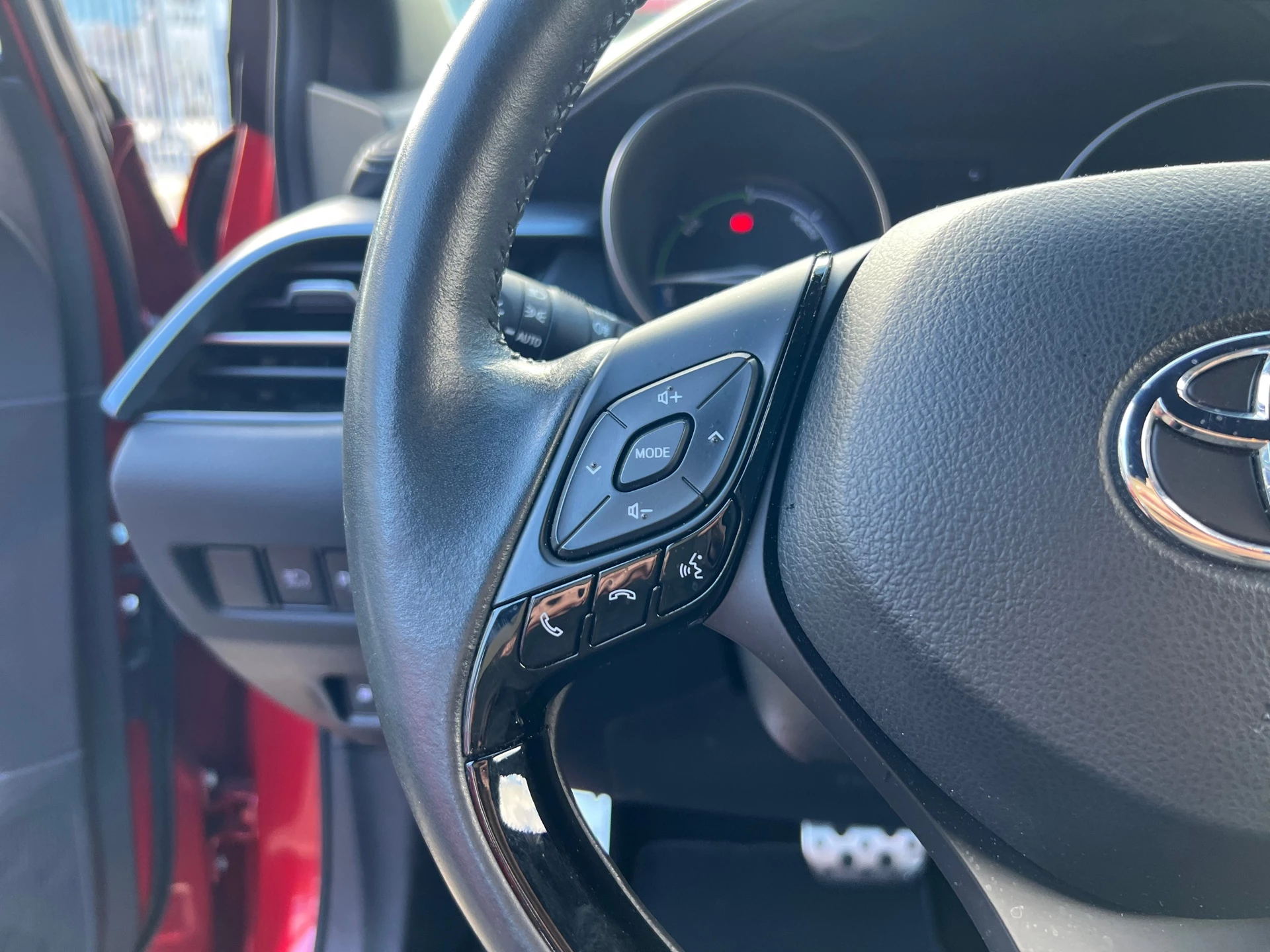 Hoofdafbeelding Toyota C-HR