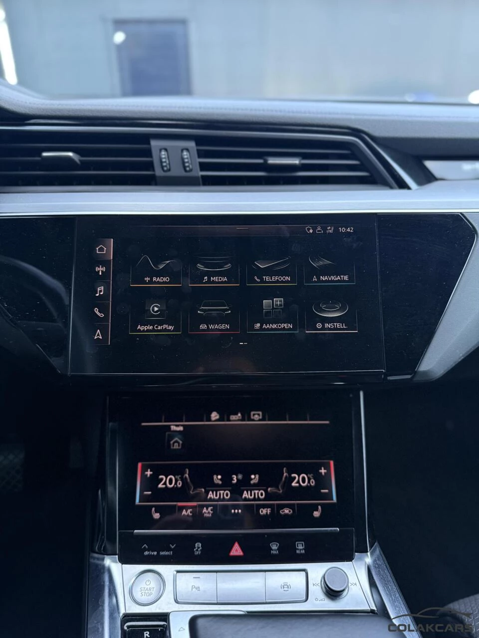 Hoofdafbeelding Audi e-tron