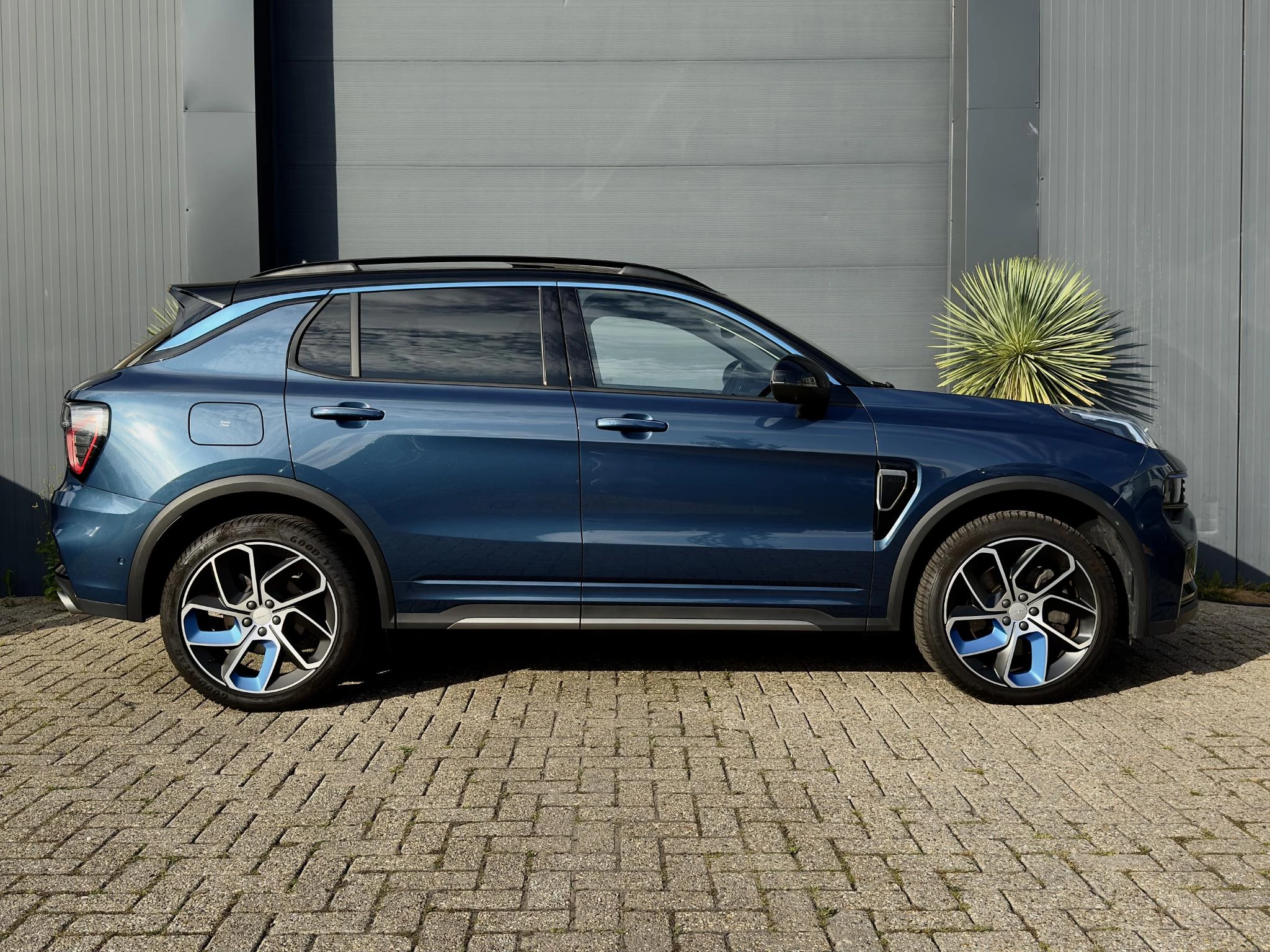 Hoofdafbeelding Lynk & Co 01