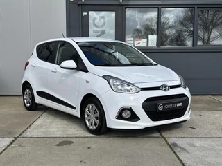 Hyundai i10 1.0i i-Motion 5-Deurs Clima Cruise Navi LED NAP