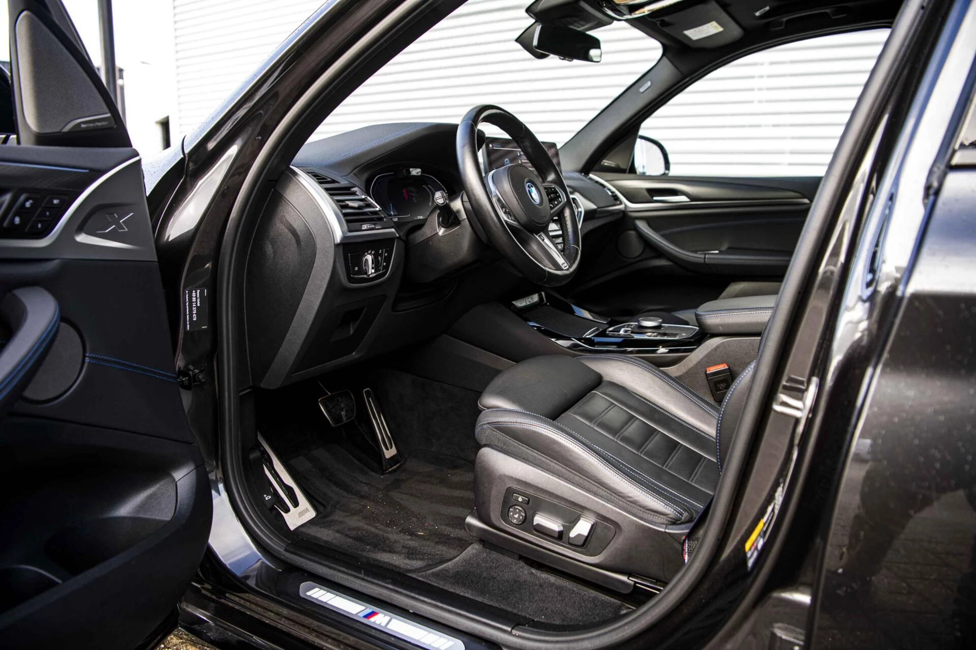 Hoofdafbeelding BMW iX3