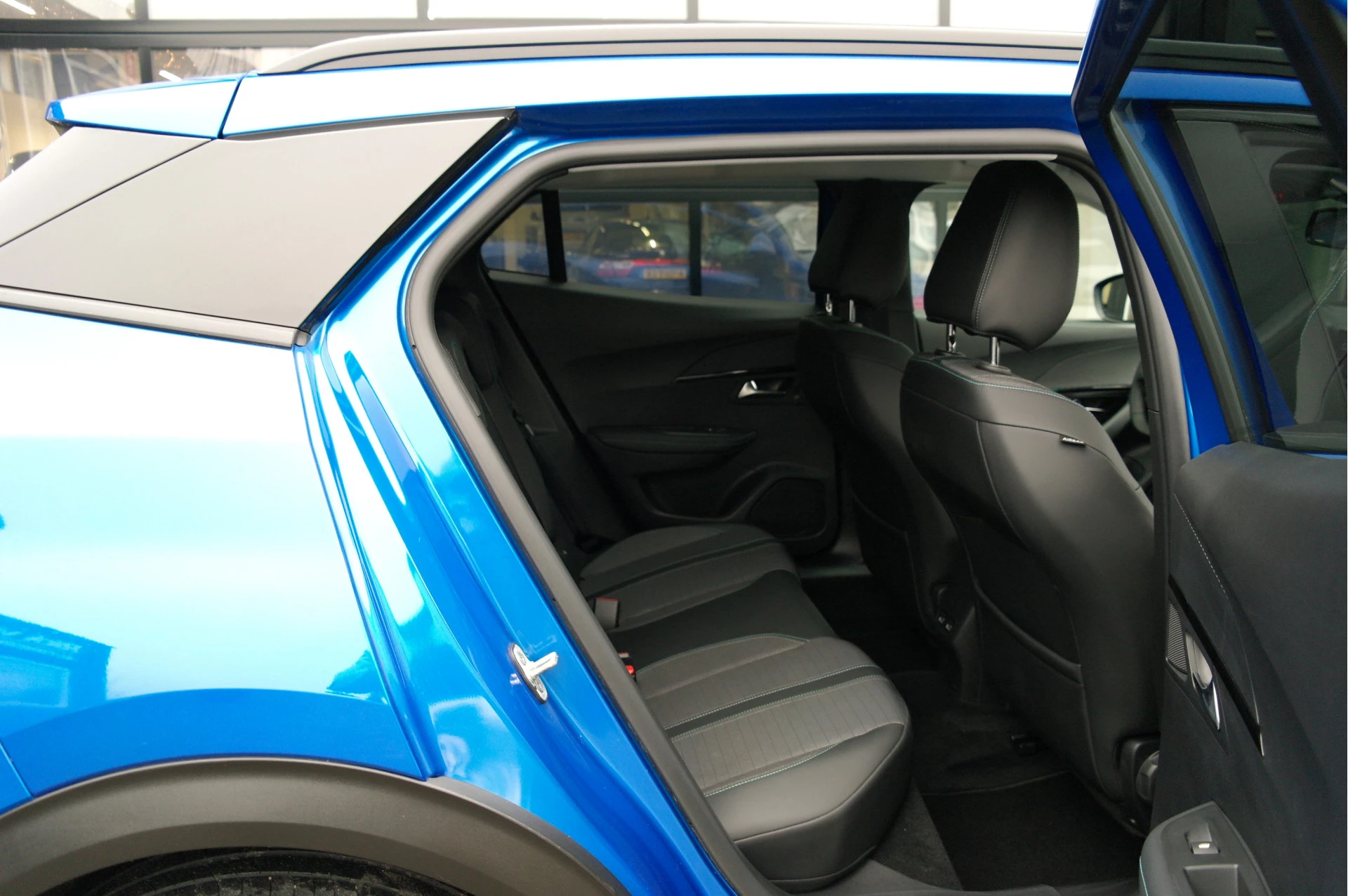 Hoofdafbeelding Peugeot e-2008