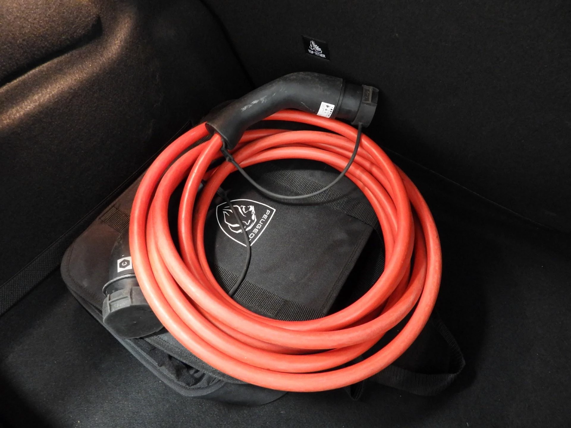 Hoofdafbeelding Peugeot e-208