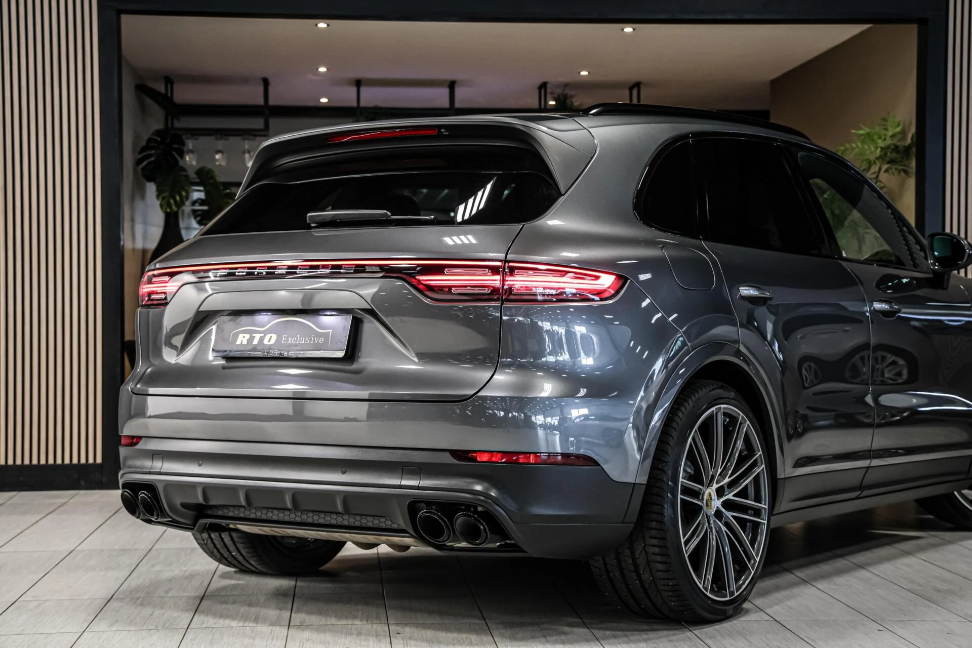 Hoofdafbeelding Porsche Cayenne