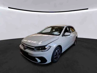Volkswagen Polo 1.0 MPI Life * iQ Light * Beats Audio * Camera * Stoelverwarming *