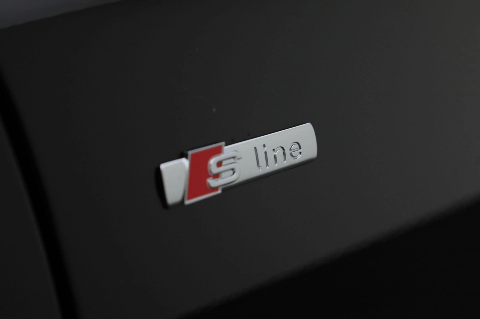 Hoofdafbeelding Audi A6 Avant e-tron