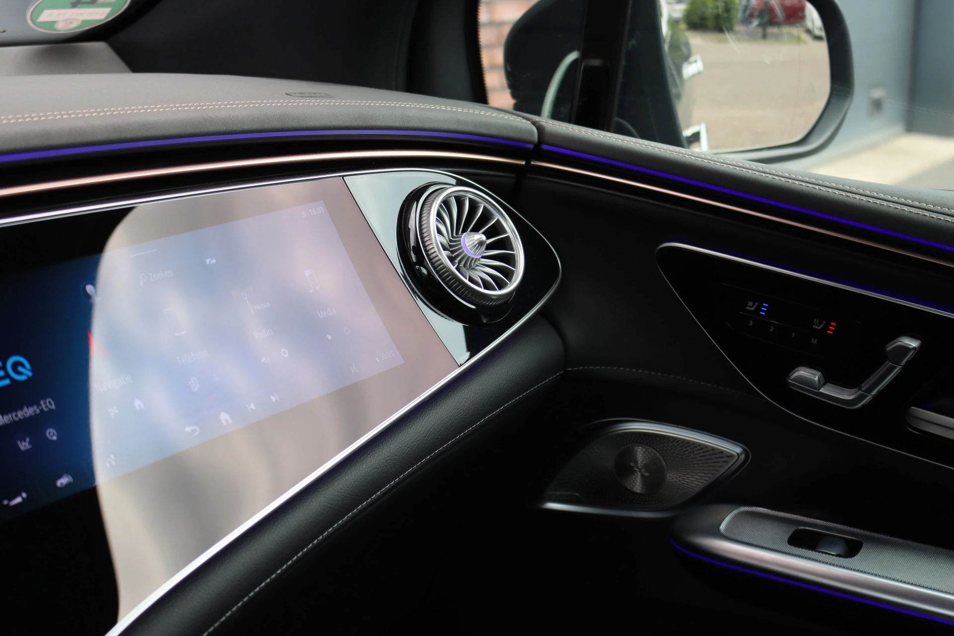 Hoofdafbeelding Mercedes-Benz EQE