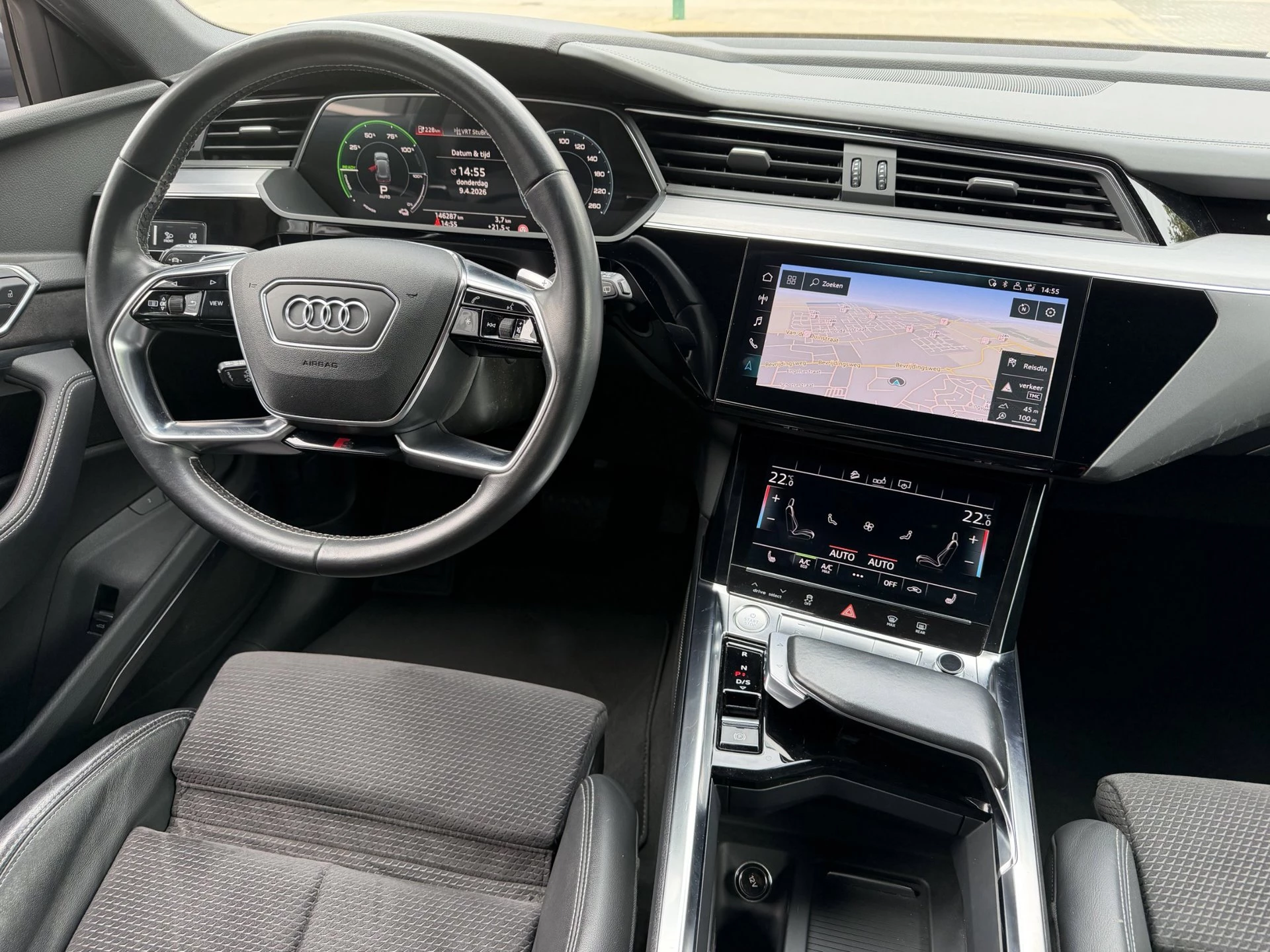 Hoofdafbeelding Audi e-tron