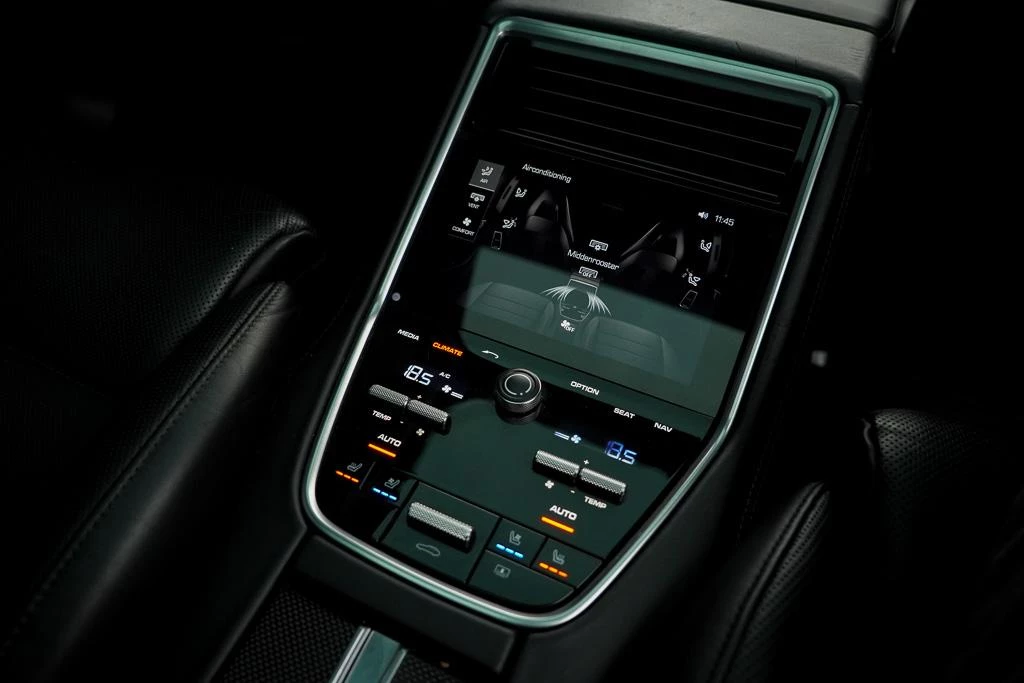 Hoofdafbeelding Porsche Panamera