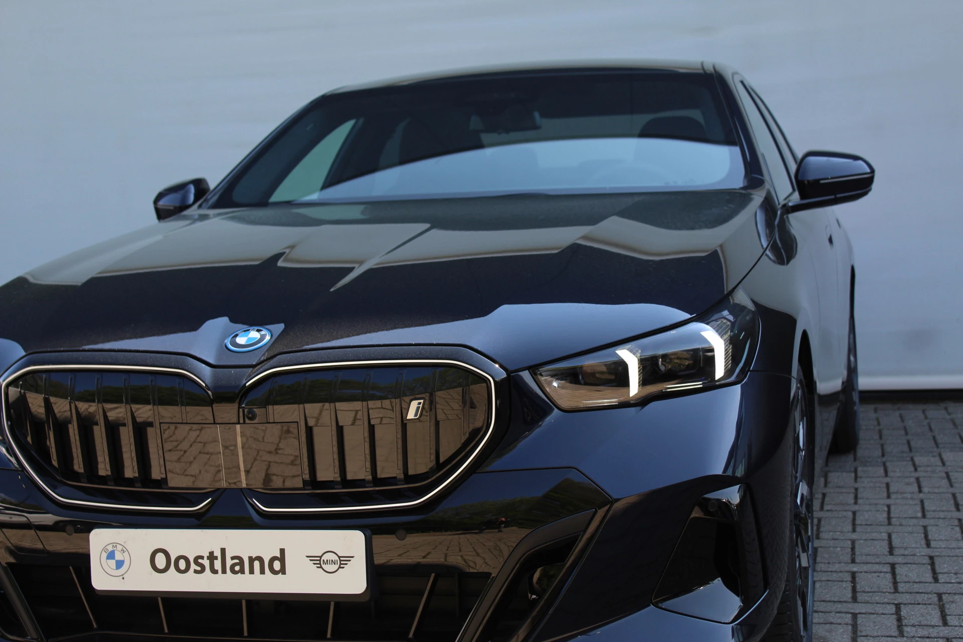Hoofdafbeelding BMW i5